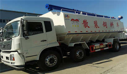東風多利卡散裝飼料車